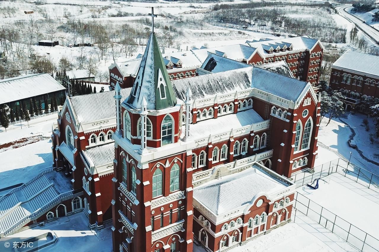 沈阳：航拍百年名校，东北神学院，带您领略雪后震撼美景