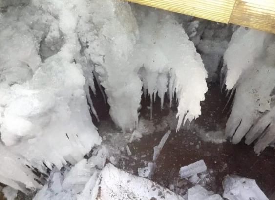 世界最神奇的冰洞:夏天结冰冬天化冰温度越高