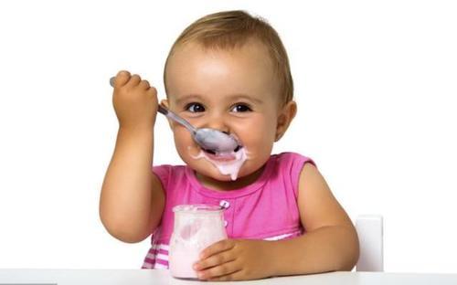 宝宝多大可以吃酸奶?宝宝吃酸奶知识学习!