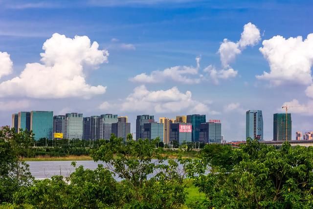 中国最“失败”的一座城市,曾是广东四小虎之一,如今成为一个区