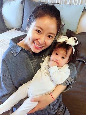 太甜蜜！霍建华探班林心如庆中秋，过二人世界未见女儿小海豚