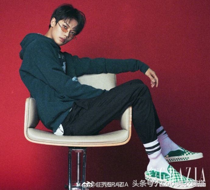 红秀封面单人解锁蔡徐坤陈立农黄明昊林彦俊朱