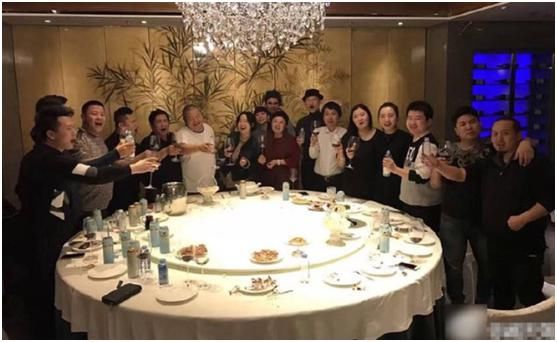 20年前红遍大江南北，因臧天朔至今单身，51岁的她近照认不出