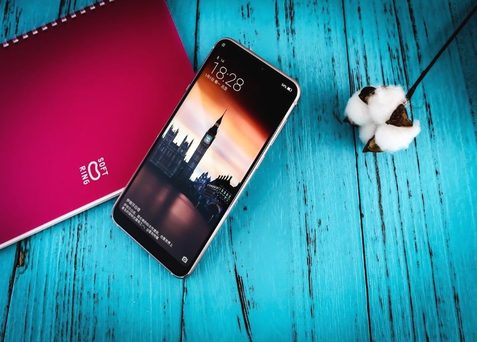 骁龙636手机卖2599元,小米8、oppofindx、viv