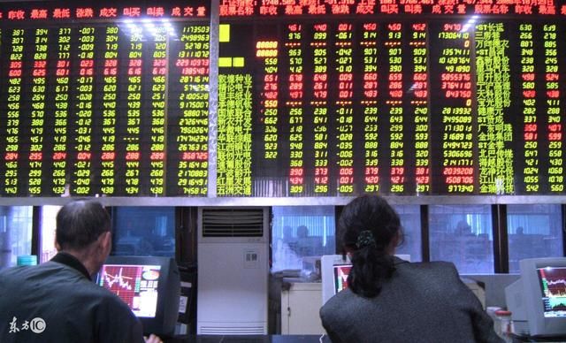 近期股市震荡,定投基金应该越跌越买?