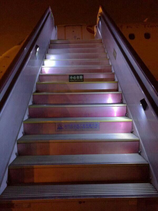 飞航地服采用太阳能客梯车灯,助力打造绿色机场