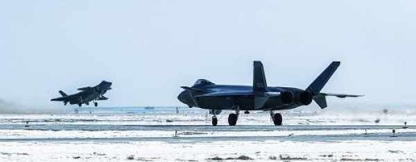 日本彻底丧失对华空中优势?歼11碾压F15歼20