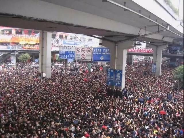 秒掉20万人就挤爆的深圳北站！！！广州火车站，是检验春运效率的