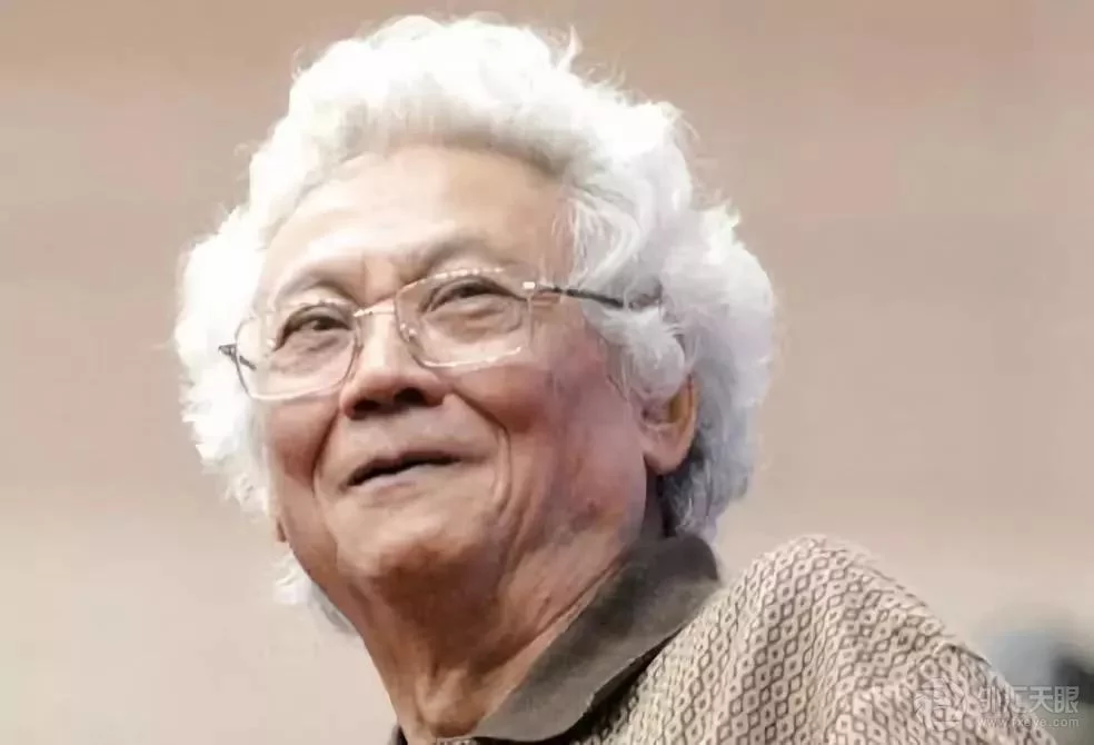 面对中美贸易战，张五常却提出以“零关税”应对？
