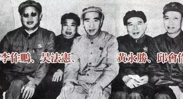 他是林彪第一战将，毛主席为他起名，却好玩女人