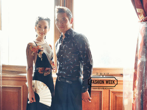 郭碧婷向佐同游印度,向太微博官宣恋情,进展神