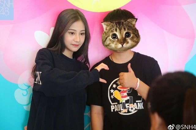 SNH48《森林法则》握手会,粉丝与偶像零距离