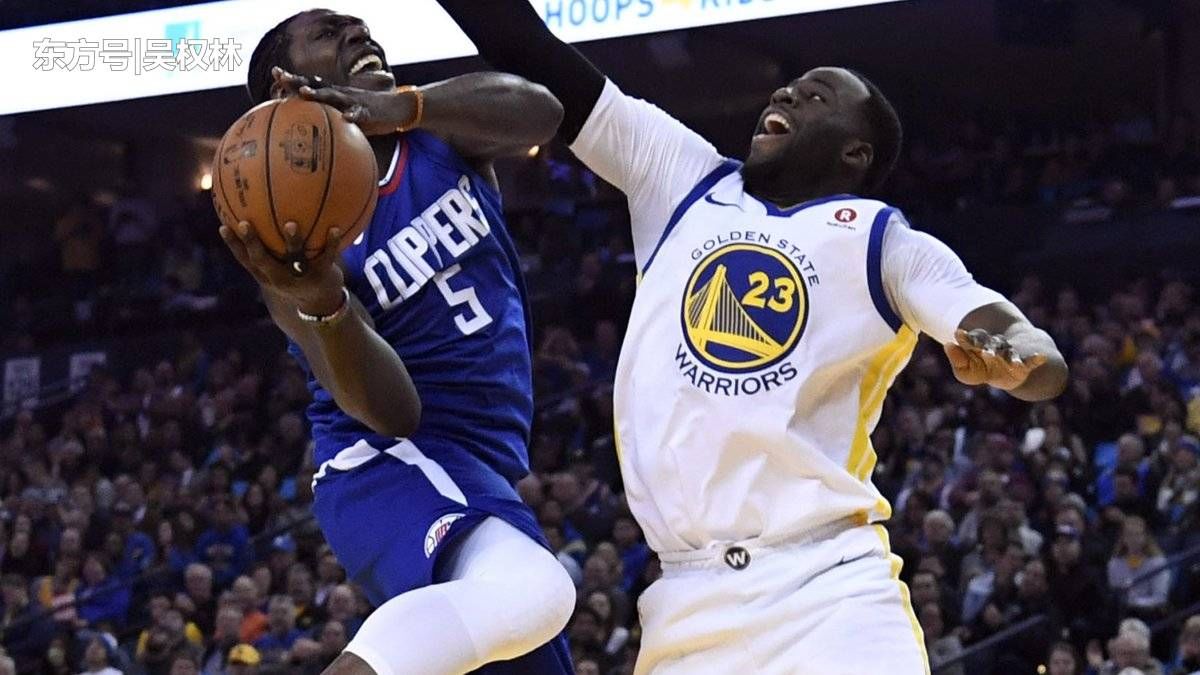 尊重!杜兰特深情拥抱贝弗利,格林追赶几十米,只