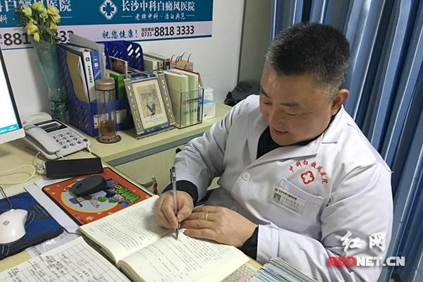 中科医生行医三十余载 舍己为人初心不变