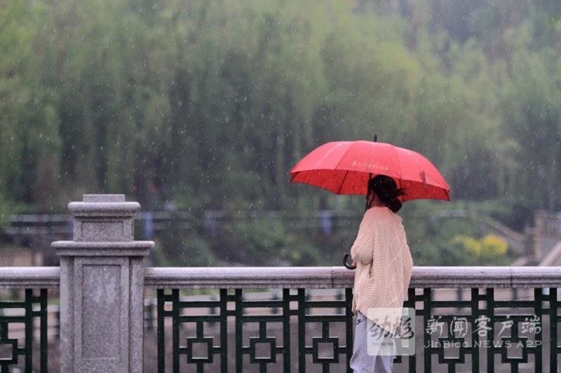 今明两天我省降雨,注意防冰雹等强对流天气!