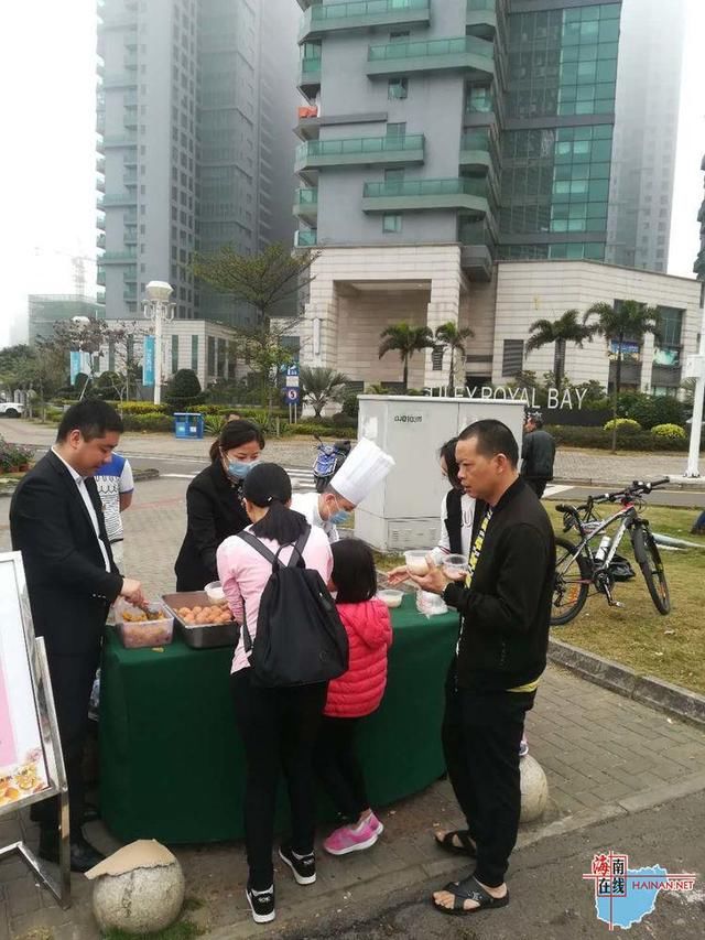 海口加大对滞留旅客应急物资投放量 全面保障“回家路”