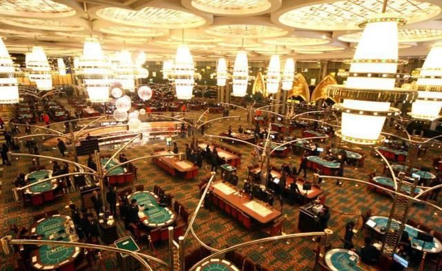 澳门驻澳部队首次进驻澳门