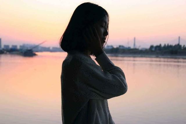 元宵带儿子看灯会，5岁儿子童言无忌说一话，我6年婚姻破碎了