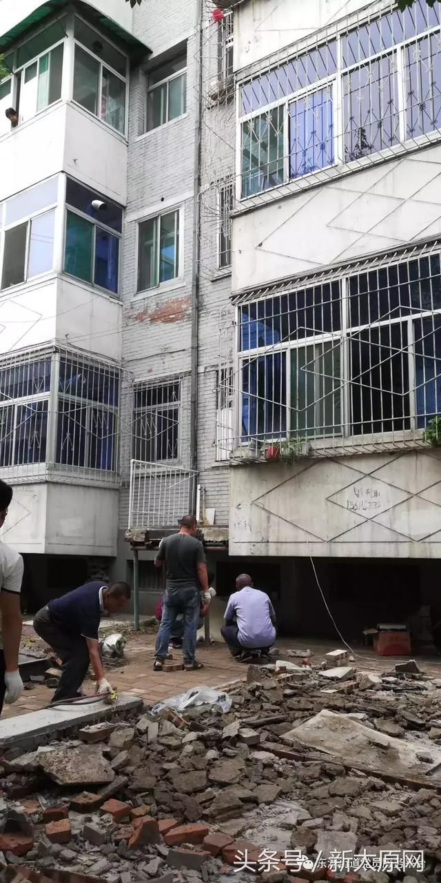 东湖街道主要领导、清徐县房管局局长深入湖东