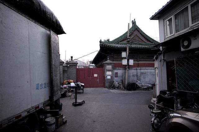 苦寻北京护国寺，谁能想到是这番现状，700年古刹令人叹息