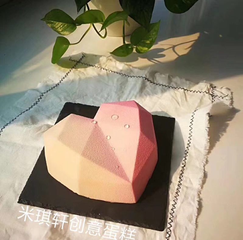 深圳哪里可以定制个性创意主题生日蛋糕?