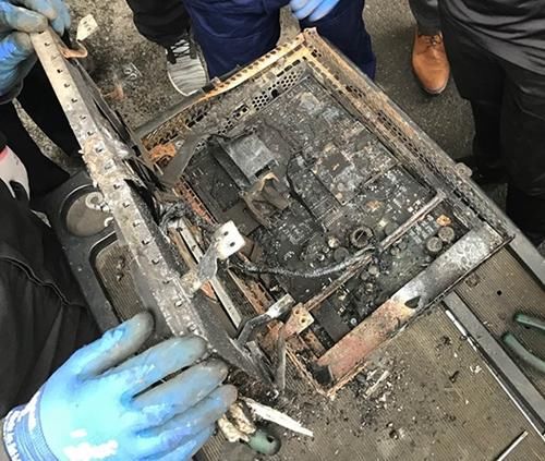 上海车库自然特斯拉已被送检 车主:拒绝将SD卡