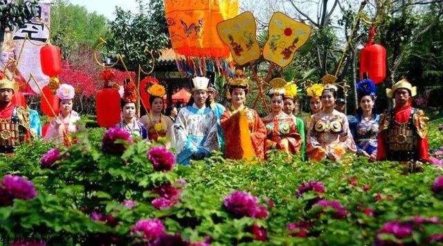 牡丹文化节期间,你被他们暖到了吗?