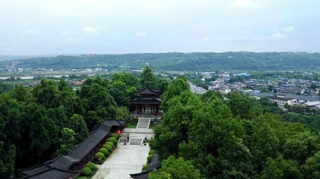 四川旅游必去5个城市，GDP超1827亿，快来看看有你家乡?