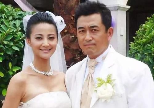 王志飞为她痴迷却又不给名分，与杨树鹏离婚后，嫁袁弘终获幸福