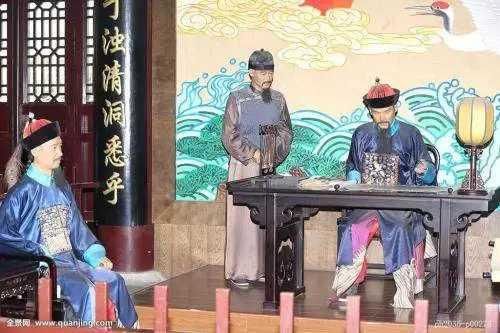 曾国藩吃饭时，师爷不到绝不开席，清朝的官员和师爷是什么关系？
