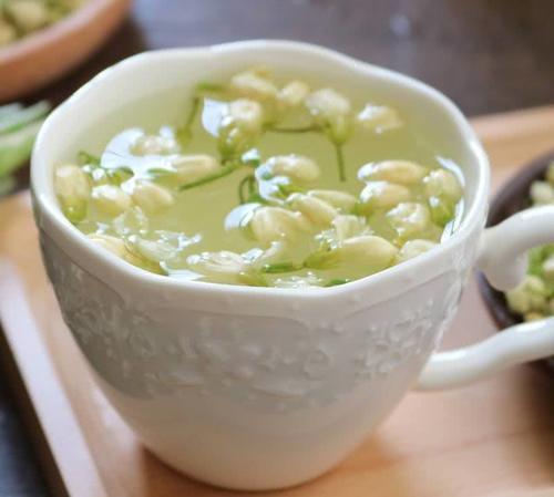 茉莉花茶 t0128193c3b05d389bd.jpg