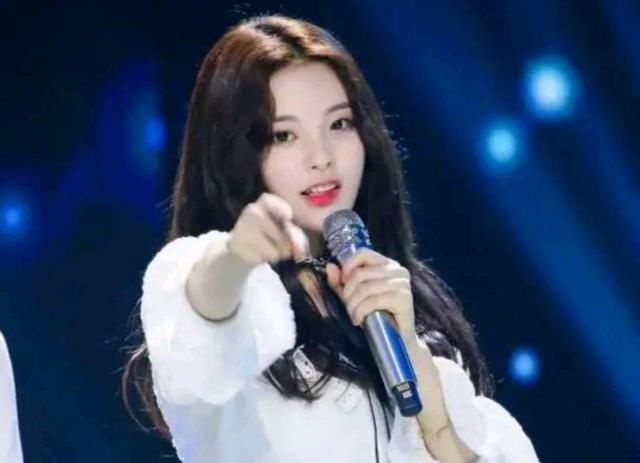 从辍学少女到全村希望，杨超越仅用两年时间，但是你羡慕不来