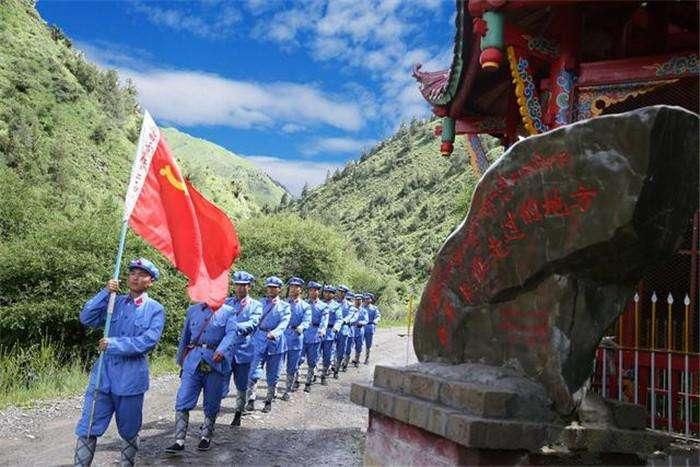 中国最美乡三色班玛, 醉美冬天的青海湖, 你都去过吗