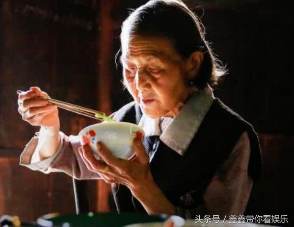 杜海涛身价过亿,沈梦辰奶奶竟住在简陋的房子