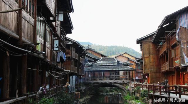 贵州大山里藏了个网红小寨，央视春晚都要在这办