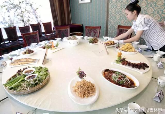 第13届吉林市开江鱼美食节盛大启幕！重现古老满族渔民捕鱼醒网！