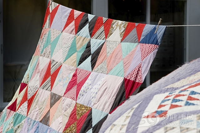 不叠被子就能除掉百万螨虫?错了!螨虫都躲在这