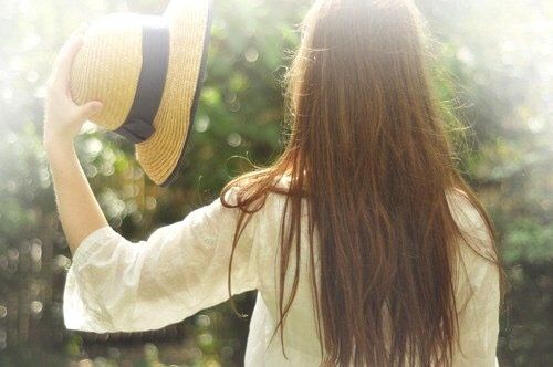 我全款买房给婆婆住，5年后发现房子是小姑子名字，怒提离婚