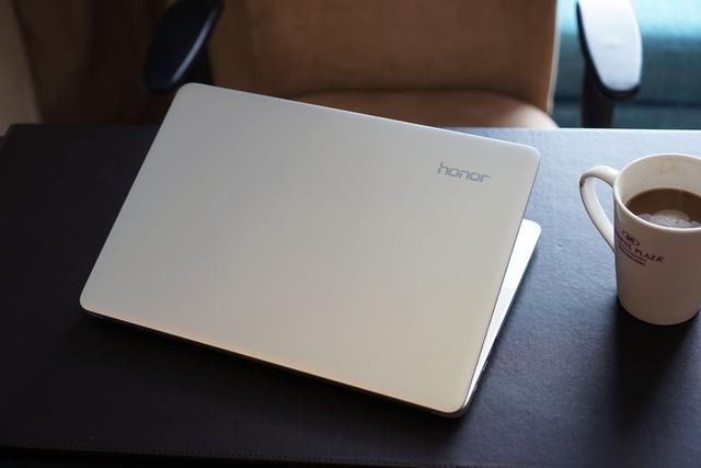 荣耀MagicBook锐龙版亮相:性价比首选