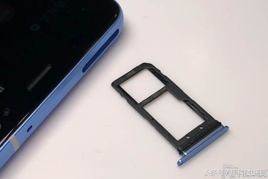 HTC U11 Plus上手图赏:对比HTC U11外观性能