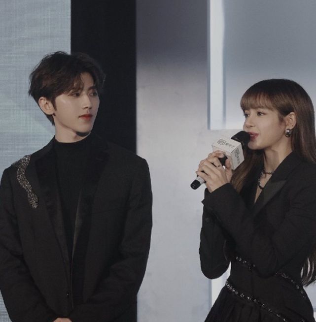 蔡徐坤和lisa组cp