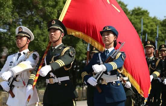 为什么中国仪仗队，女兵身高不得低于178cm?没想到还有这么大学问