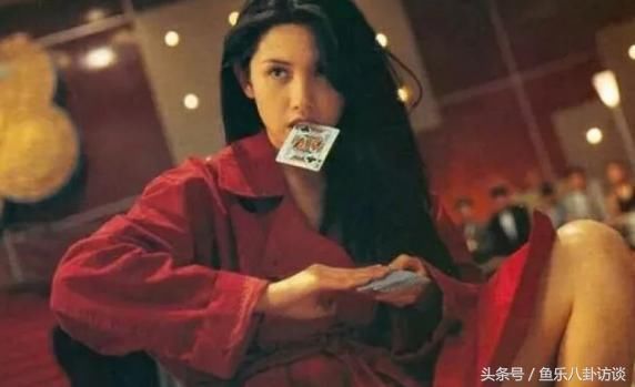 性感女神邱淑贞,是让她在那个世界如云的环游打扮暖暖的性感不美女暴露却图片