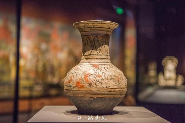 山西大同这座建筑里隐藏了2.5亿年的秘密，游客可以免费参观！