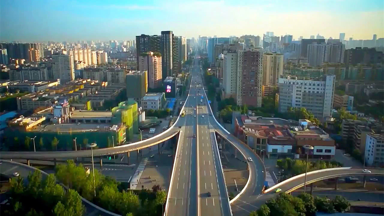 中国第二座拥有六环路的城市,人口全国第四,已