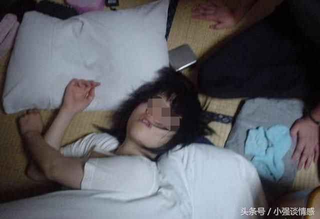 女子和黑人结婚，新婚当晚女子意外去世，医生说出真相让众人愣了