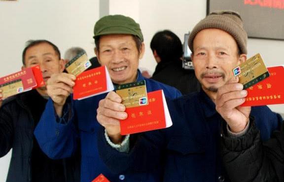 5月社保降费,为何很多人还是不愿缴社保?看完