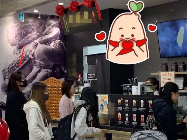 最美聂小倩，53岁王祖贤现在长这样，近距离曝光真实模样