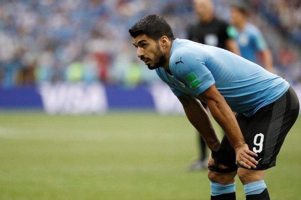 泪崩球场!世界杯都是假球?输给法国队的乌拉圭