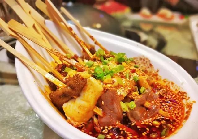 太原长风街超好吃蒸味海鲜店,生猛海鲜,桌还